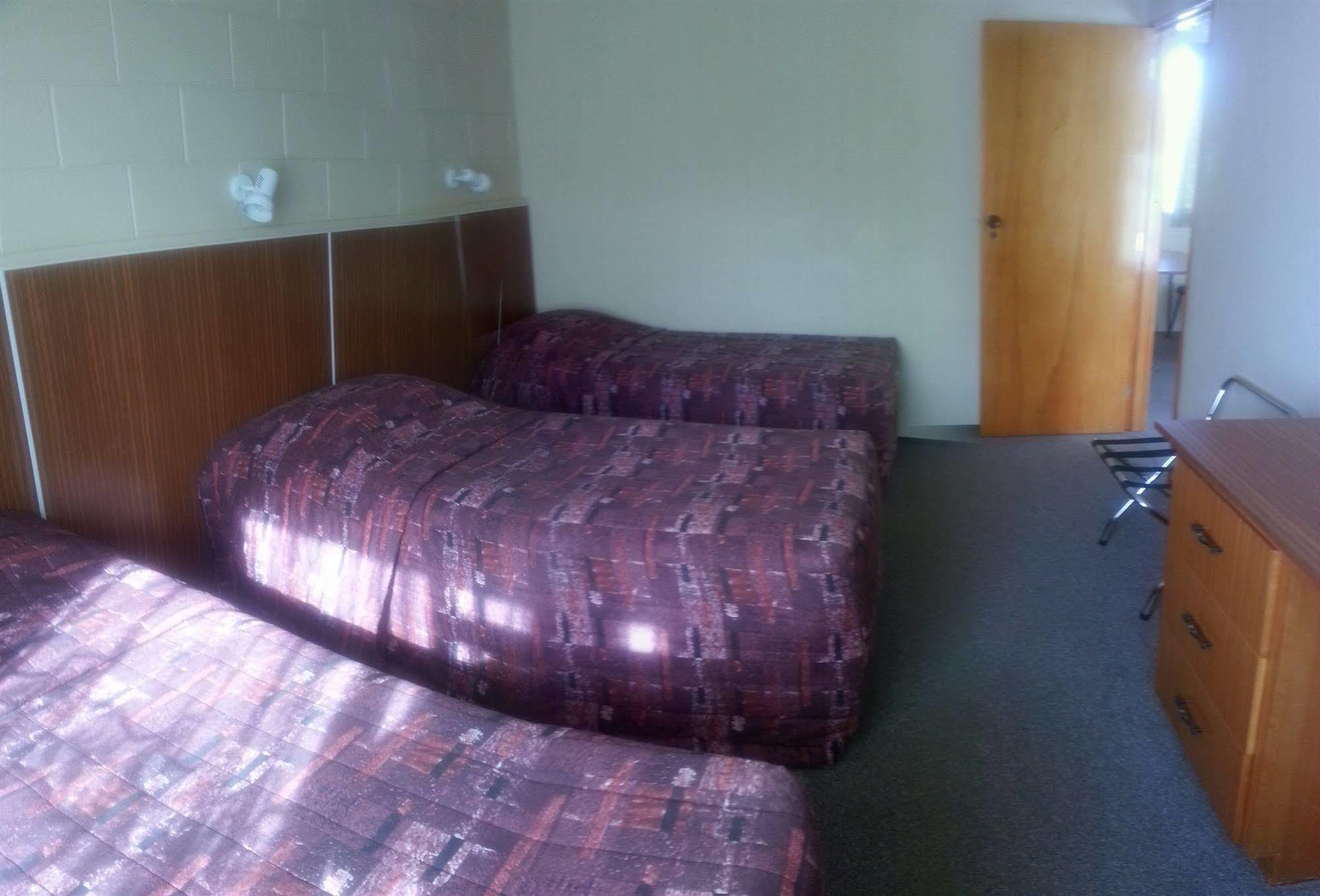 Cromwell Motel Extérieur photo